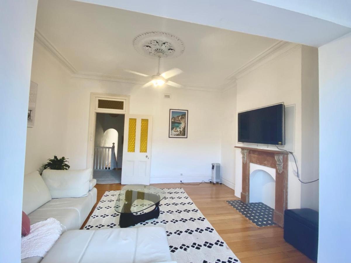 Sunny Apartment In Surry Hills Сидней Экстерьер фото