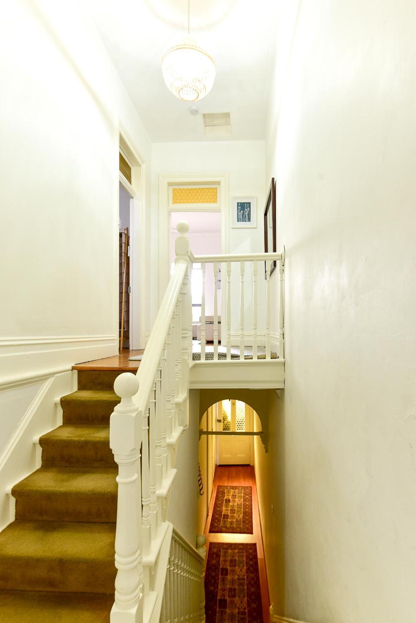 Sunny Apartment In Surry Hills Сидней Экстерьер фото